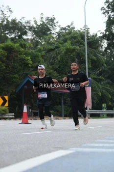 Runner Photo 3876008