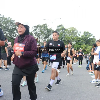 Runner Photo 3876072