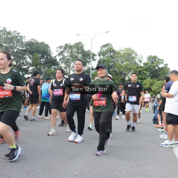 Runner Photo 3876080