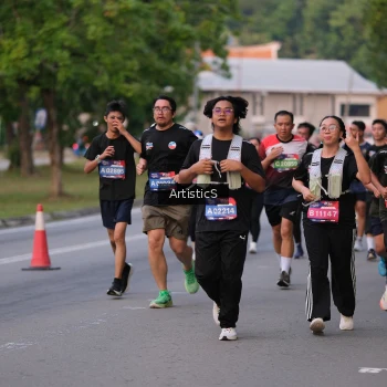 Runner Photo 3876085
