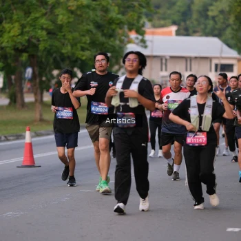 Runner Photo 3876101