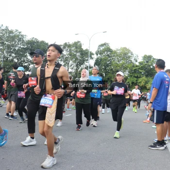 Runner Photo 3876107