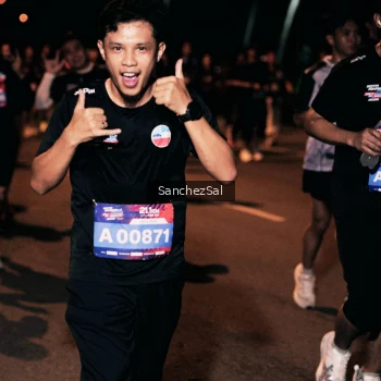 Runner Photo 3876273