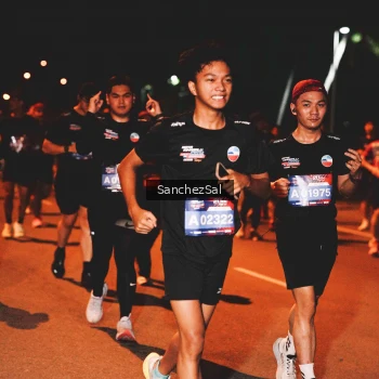 Runner Photo 3876275