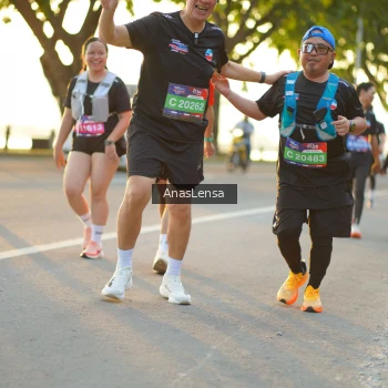 Runner Photo 3876341