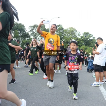 Runner Photo 3876384
