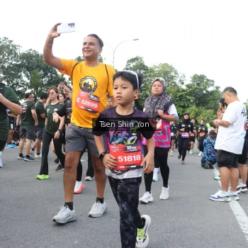 Runner Photo 3876398