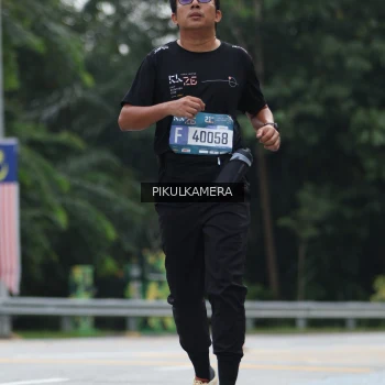 Runner Photo 3876417