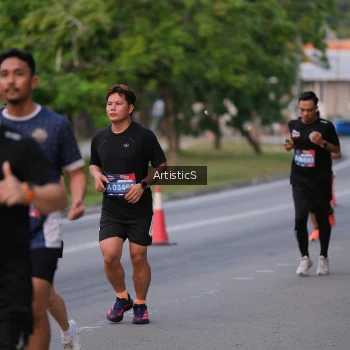 Runner Photo 3876423