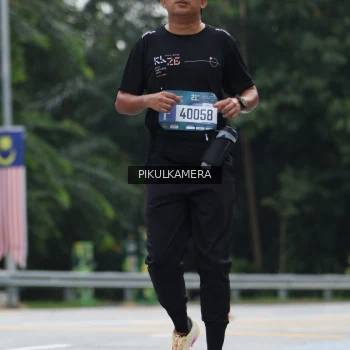 Runner Photo 3876425