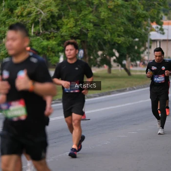 Runner Photo 3876429