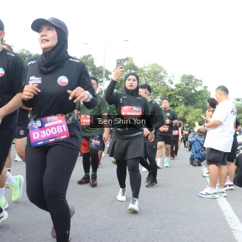 Runner Photo 3876459