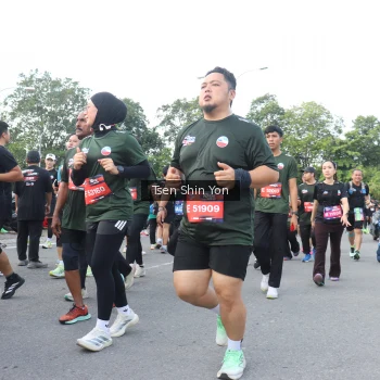Runner Photo 3876530