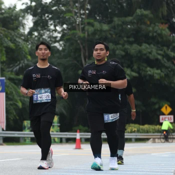 Runner Photo 3876547