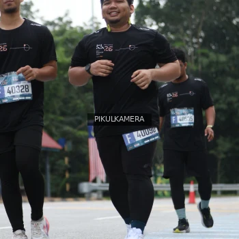 Runner Photo 3876593
