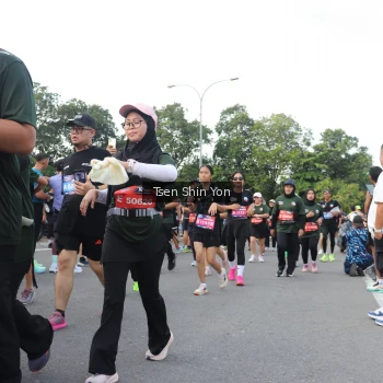 Runner Photo 3876599