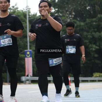Runner Photo 3876601