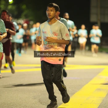 Runner Photo 3876629
