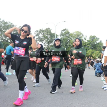 Runner Photo 3876659
