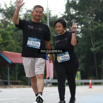 Runner Photo 3876701