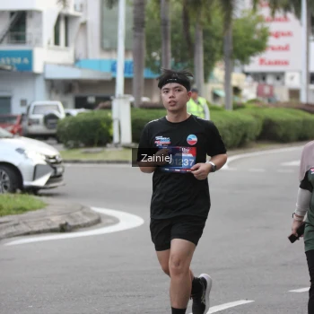 Runner Photo 3876744