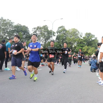 Runner Photo 3876749