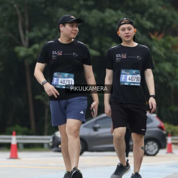 Runner Photo 3876775