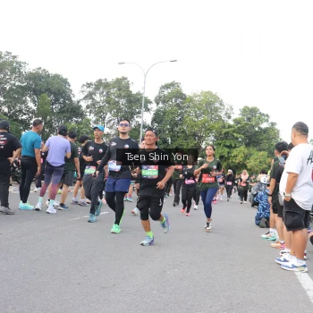 Runner Photo 3876847