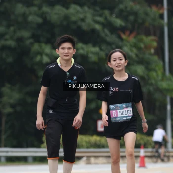 Runner Photo 3876873