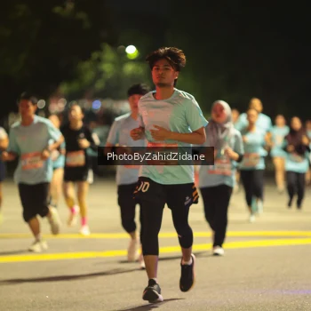 Runner Photo 3876943