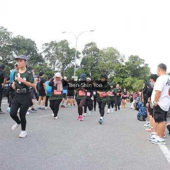 Runner Photo 3876945