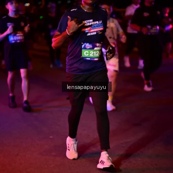 Runner Photo 3876965