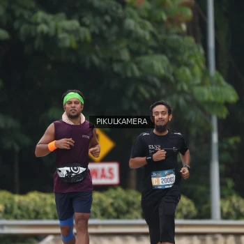 Runner Photo 3876971