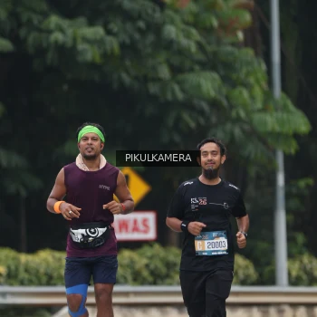 Runner Photo 3876977