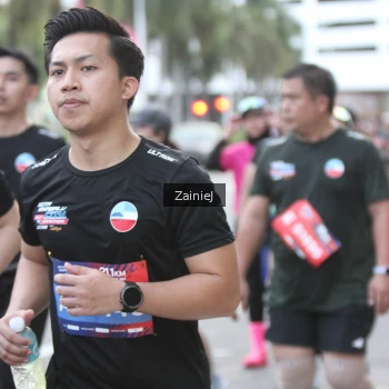 Runner Photo 3876981