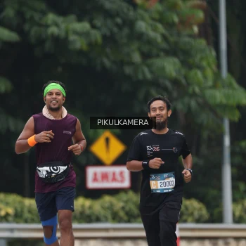Runner Photo 3876993