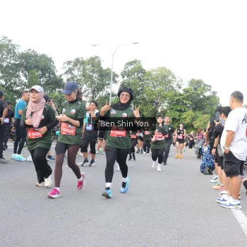 Runner Photo 3876999