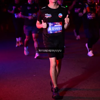 Runner Photo 3877000