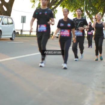 Runner Photo 3877116