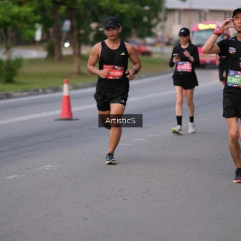 Runner Photo 3877200