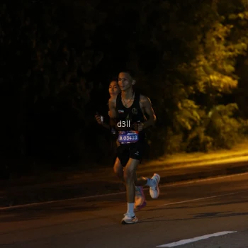 Runner Photo 3877336