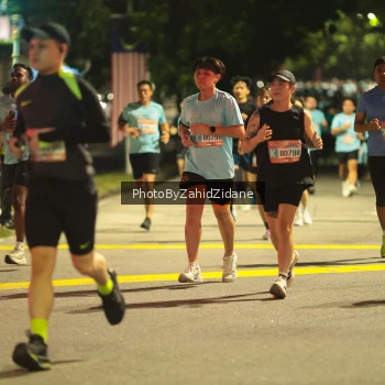 Runner Photo 3877349