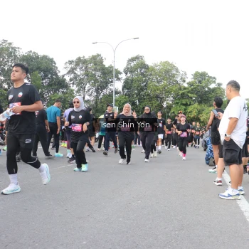 Runner Photo 3877373