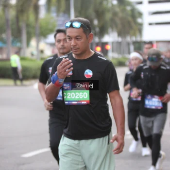 Runner Photo 3877399