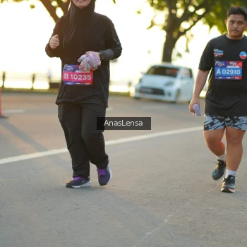 Runner Photo 3877437