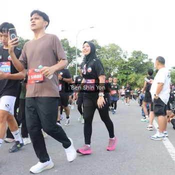 Runner Photo 3877490