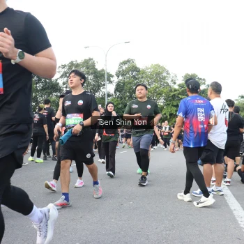 Runner Photo 3877574