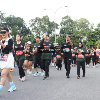 Runner Photo 3877760