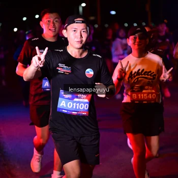 Runner Photo 3877875
