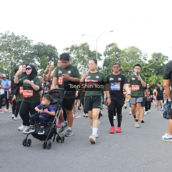 Runner Photo 3877975